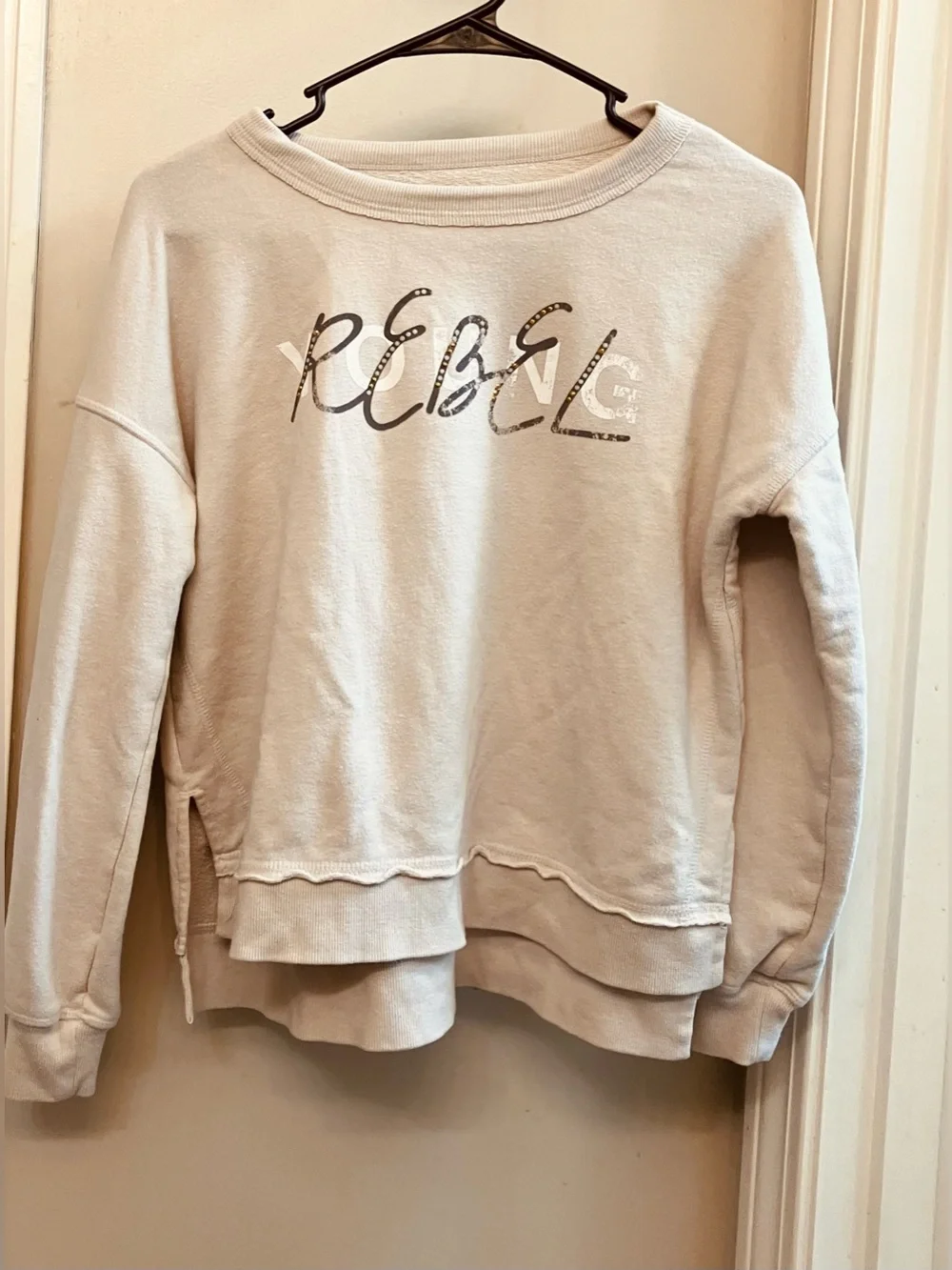 Girls SO 'REBEL' Embellished Baggy Layered Hem Crewneck Sweater LG 10/11